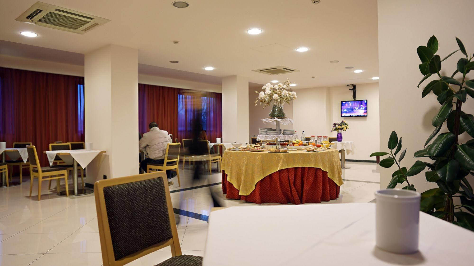 Garden Hotel アレッツォ エクステリア 写真